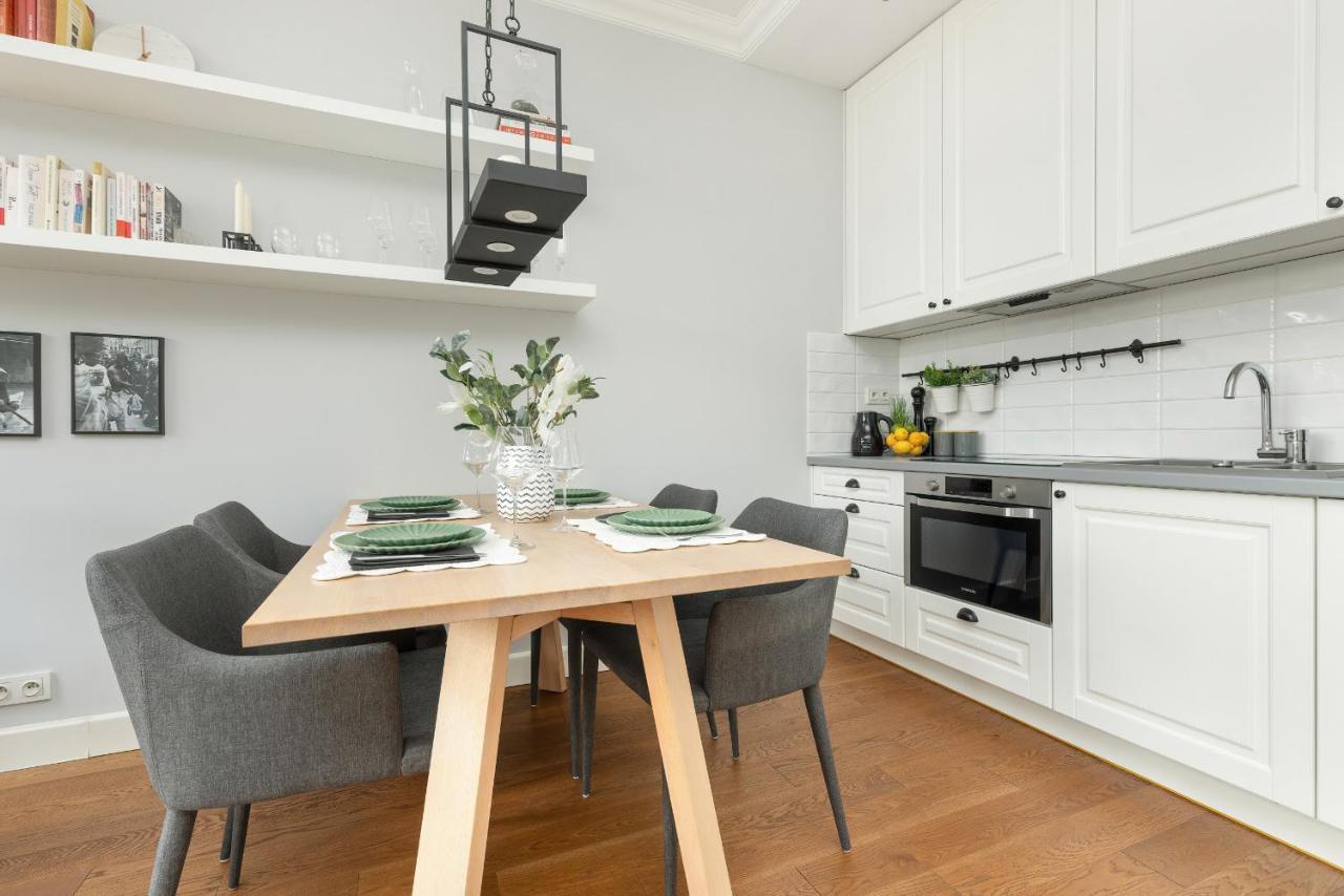 Cozy Apartment Gieysztora Wilanow By Noclegi Renters Varşova Dış mekan fotoğraf
